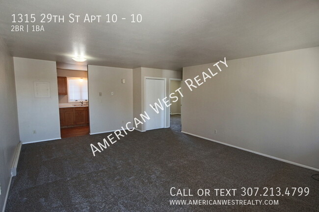 Building Photo - 2bed/1bath