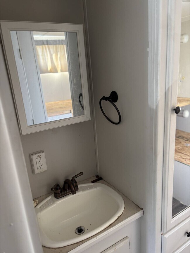 Foto del edificio - 2900 FL-17