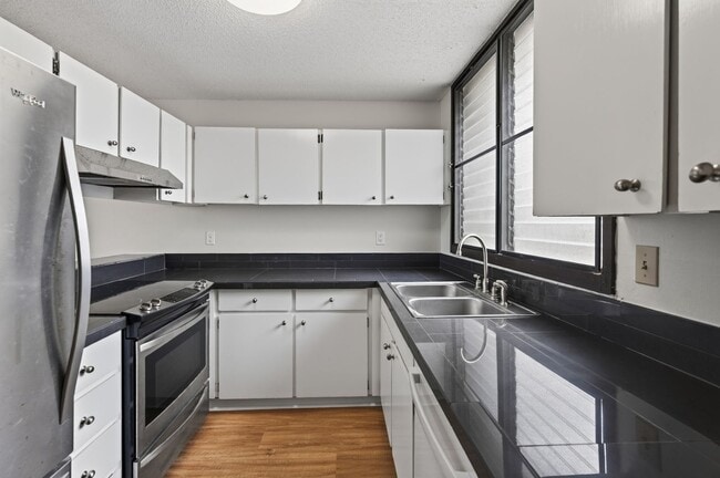 Building Photo - 1015 Aoloa Pl