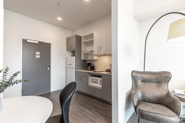 0HAB, 1BA - 317SF - Koz on NW 16th