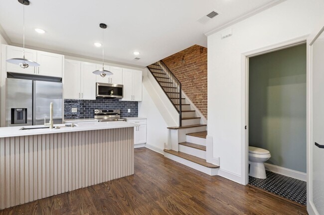 Building Photo - 4695 N 16th St