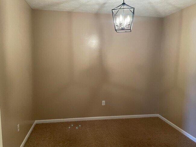 Foto del edificio - 1153 Fairman Way