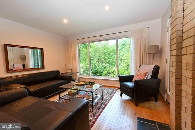 Foto del edificio - 11635 Hunters Green Ct