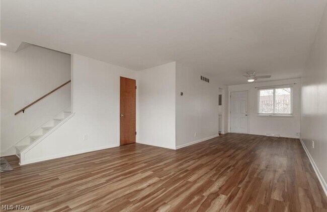 Foto del edificio - 1543 Severn Ln