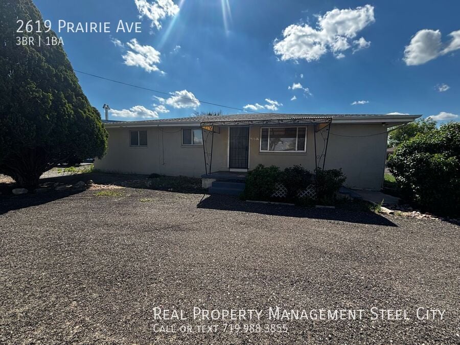 Foto principal - 2619 S Prairie Ave