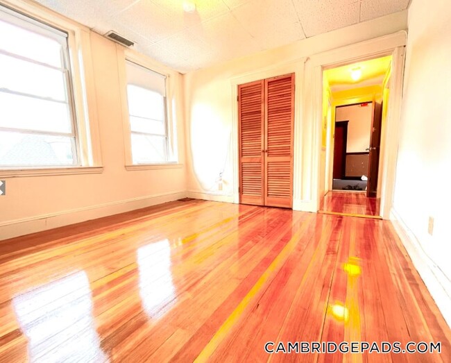 Foto del edificio - 7 Woodbridge St