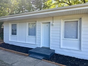 Building Photo - 2114 Smith Ave