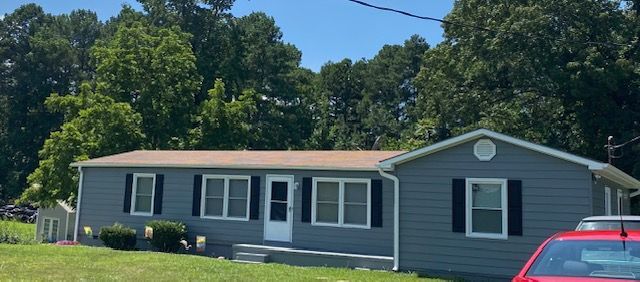 Foto principal - 831 Oak Rd
