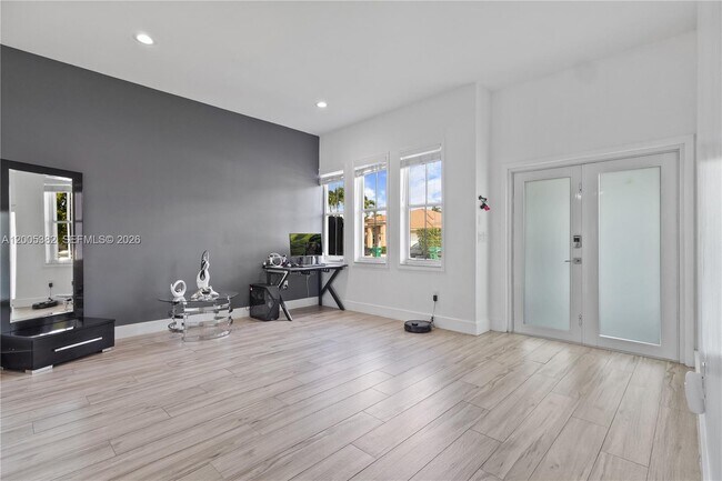 Foto del edificio - 8218 SW 163rd Pl