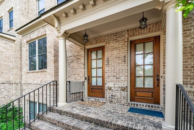 Building Photo - 523 Ansley Cir NE