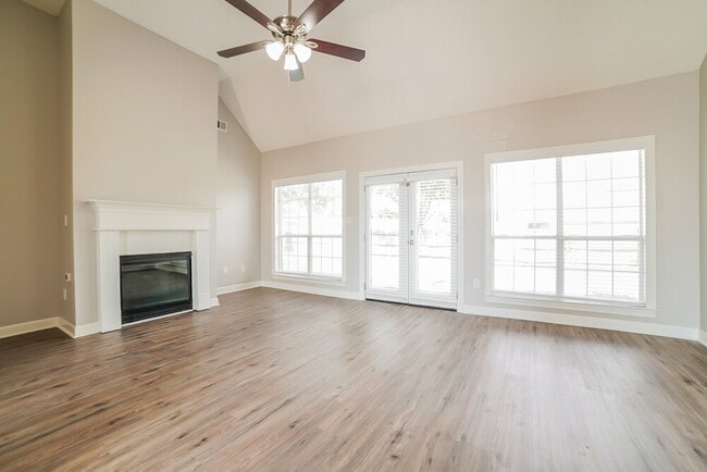 Building Photo - 8978 Shellflower Dr