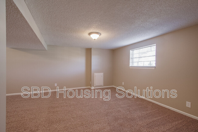 Foto del edificio - 10408 Smalley Ct