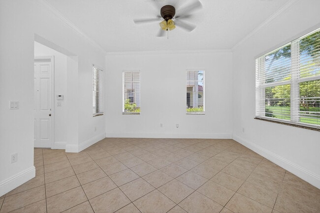 Foto del edificio - 6072 NW 116th Dr