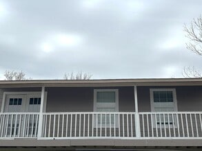 Building Photo - 309 S 3rd St