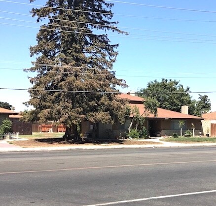 Building Photo - Planz Fourplex