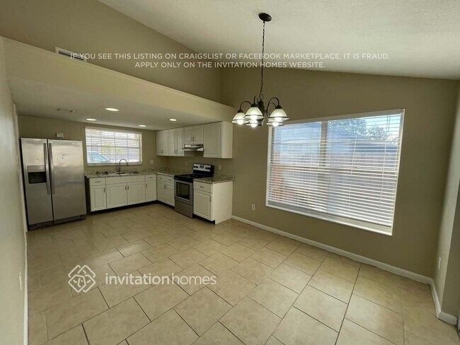 Foto del edificio - 8229 Greenleaf Cir