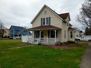 Building Photo - 501 W Main St