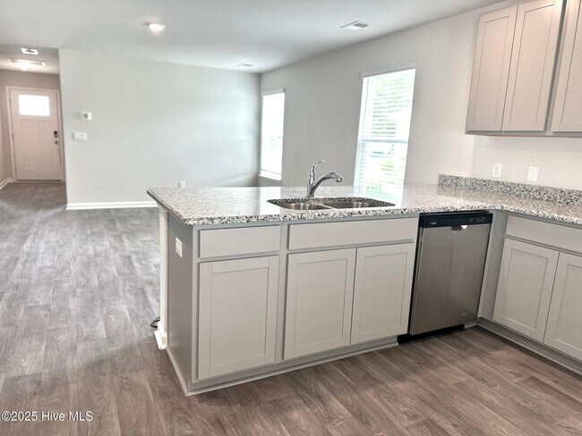 Foto del edificio - 1710 Whispering Pine St SW