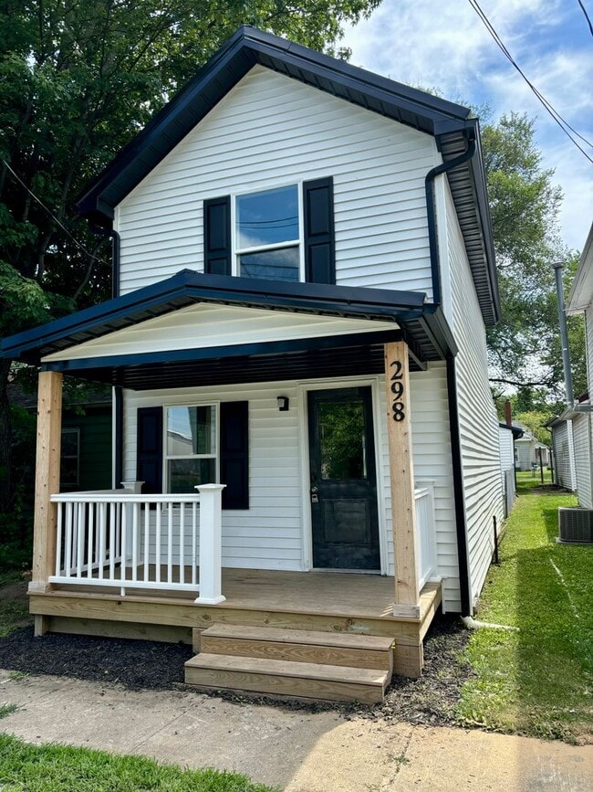 Building Photo - 298 Midlam Ave