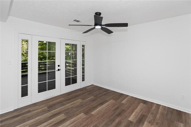 Foto del edificio - 3208 Berrong Way