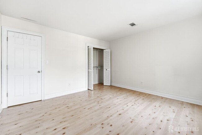 Building Photo - 50-10 Prospect St