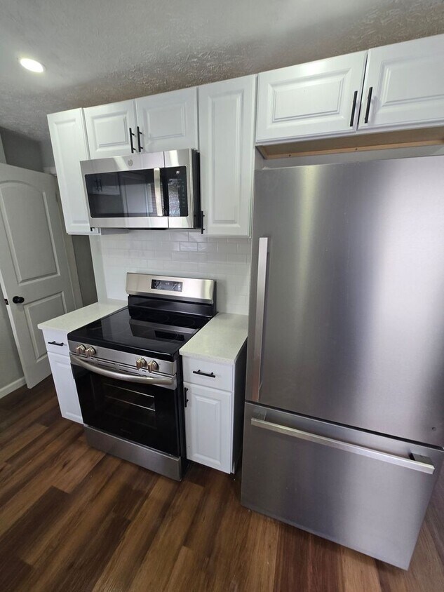 Foto principal - 1025-1027 JAMES RD