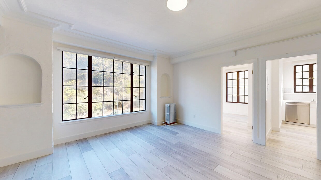 Primary Photo - 555 Buena Vista Ave W