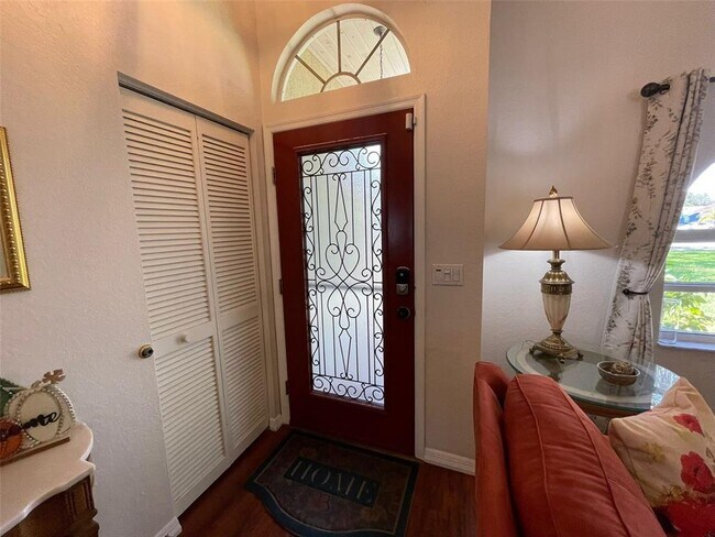 Foto del edificio - 4529 Breakwater Blvd