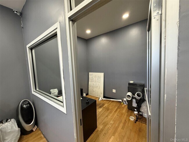 Foto del edificio - 139-27 Queens Blvd