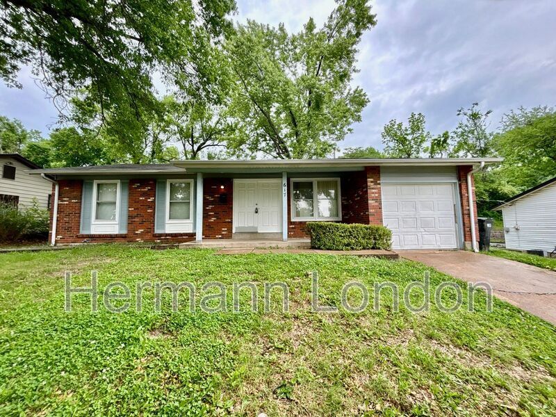 Primary Photo - 617 Science Hill Dr