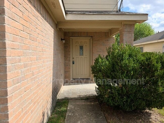 Building Photo - 204 Ruby Lake Dr