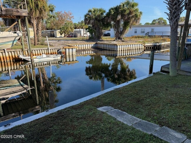 Foto del edificio - 6588 Harbour Blvd