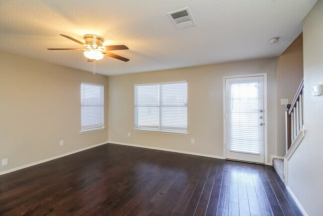 Foto del edificio - 705 Timber Trail