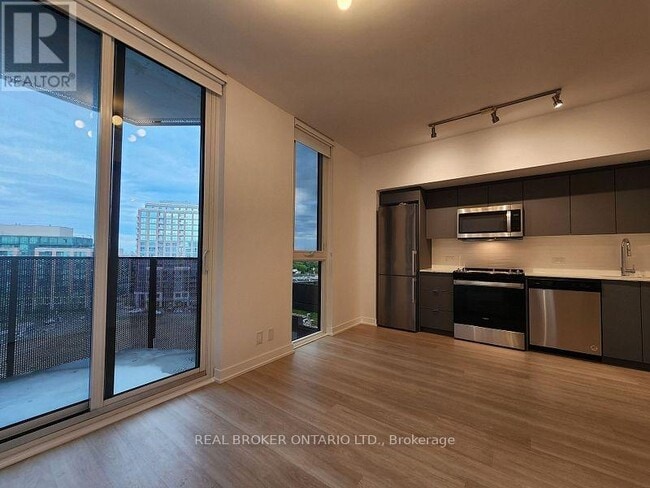 Building Photo - 30 Tretti Wy