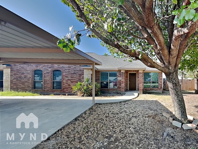 Building Photo - 112 Jolin Ln