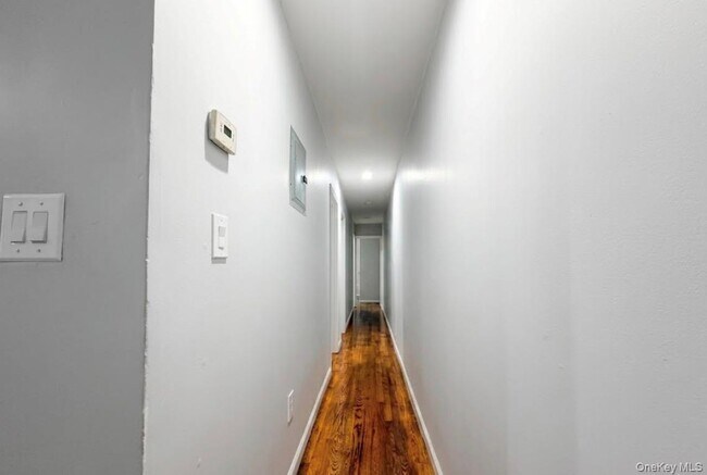 Foto del edificio - 1189 Grant Ave