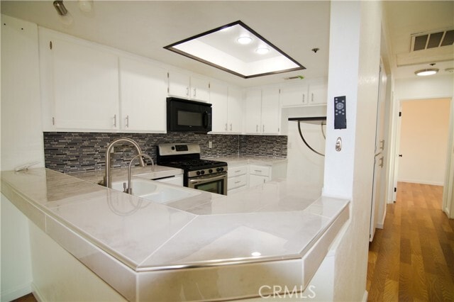 Building Photo - 450 Anderwood Ct