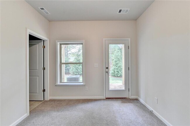 Foto del edificio - 3755 Davis Cir