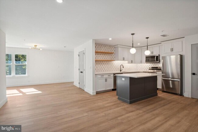 Foto del edificio - 35 Chestnut Rd