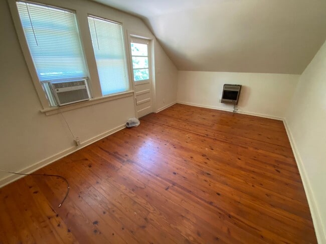 Photo - Quiet Forested 1 Bedroom Unit Apartment