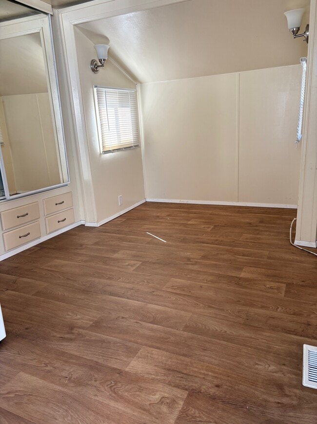 Foto del edificio - 12374 Mapleview St
