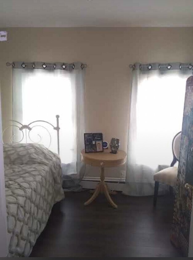 Bedroom - 190 Washington St