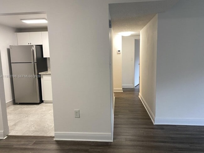 Foto del edificio - 5112 NW 79th Ave