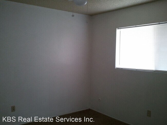 Building Photo - 910 K St