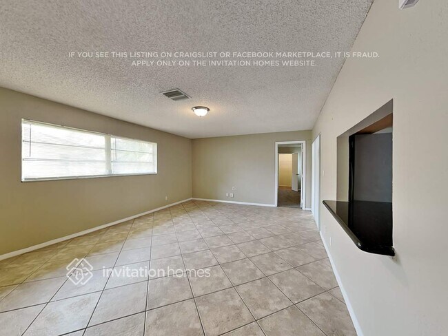 Building Photo - 2723 NW 83rd Terrace
