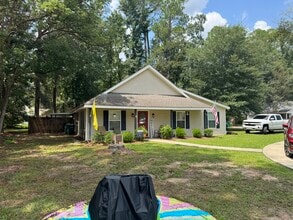 Building Photo - 71329 Poitevent St