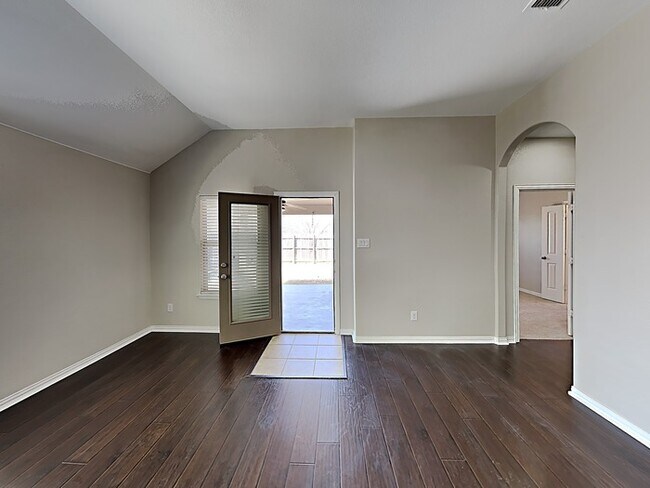 Building Photo - 640 Swift Current Dr