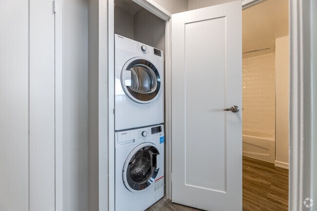 2BR, 1BA - Buanderie attenante - Almore Apartments
