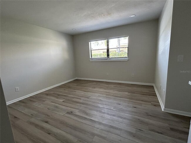 Building Photo - 5107 Lanai Way