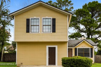 Building Photo - 8117 Fort Lee Trail